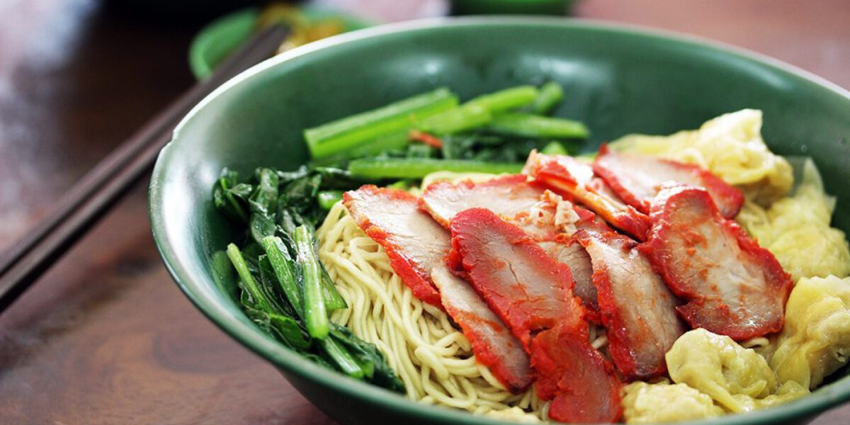 【シンガポール食べ歩きログ】腰のあるワンタン麺